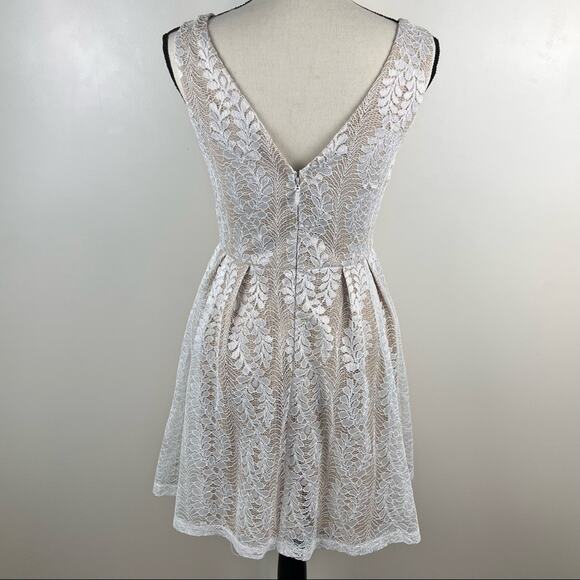 Lulus All of My Heart White Lace Skater Dress - Coquette Bride Size Small - Picture 4 of 10